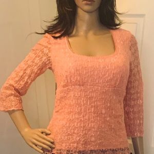 🌼Feminine Stretchy Coral Lace top